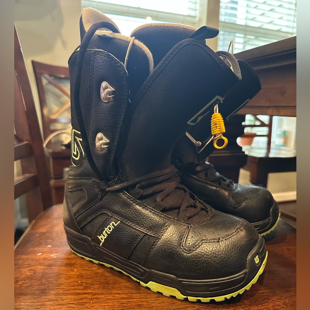Burton Casa snowboard boots